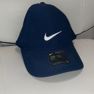 NWT Nike Legacy91 Unisex 1 Size Snapback Hat Cap - blue / white